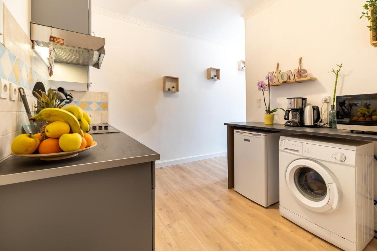 Air-Conditioned Flat With Terrace - Private & Independent - Lourdes Exterior foto